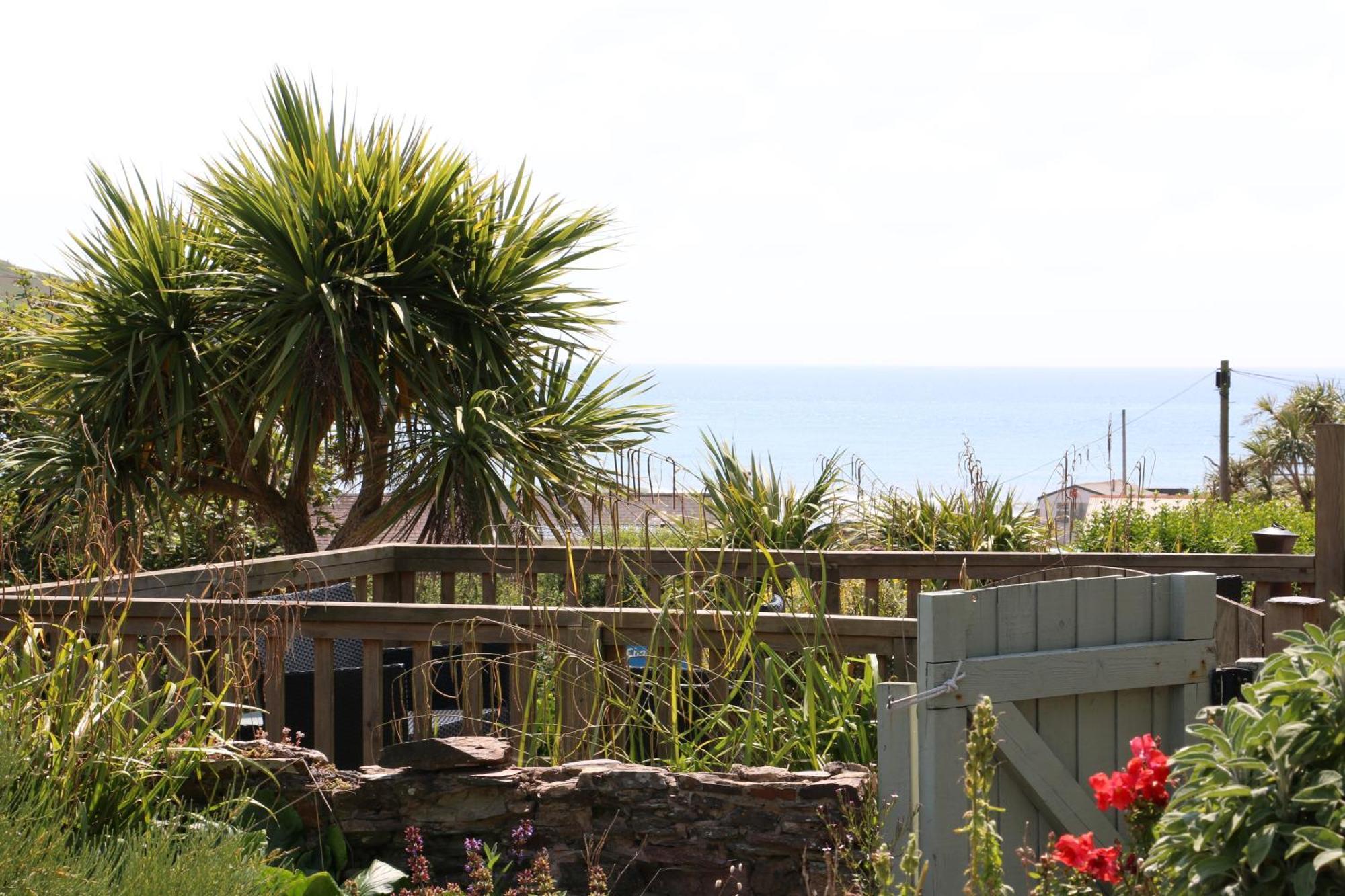 Cosy Beachside Cottage Bigbury Exterior photo